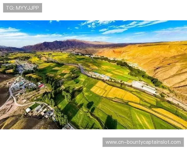 甘肃肃南持杖行走活动串联生态景区与非遗体验，打造复合型户外线路