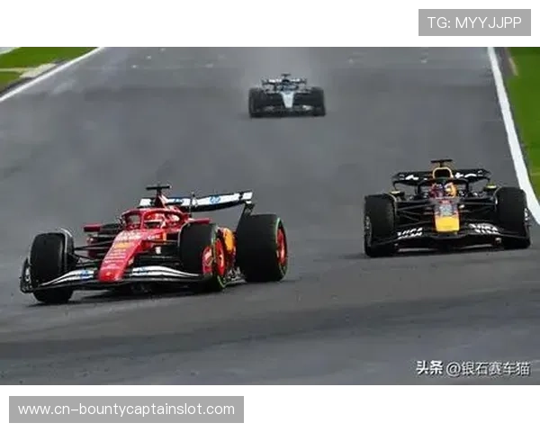 迈凯伦内斗事故致勒克莱尔退赛，皮亚斯特里受罚